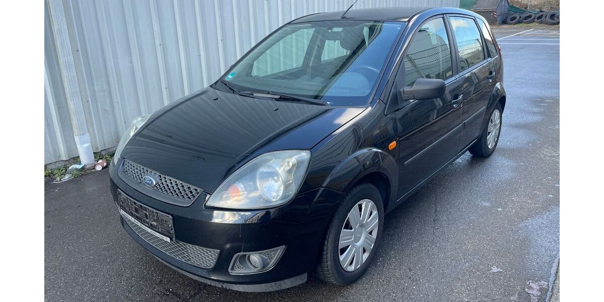 Ford Fiesta 86.000 km 2.790 &euro; Böblingen 71034