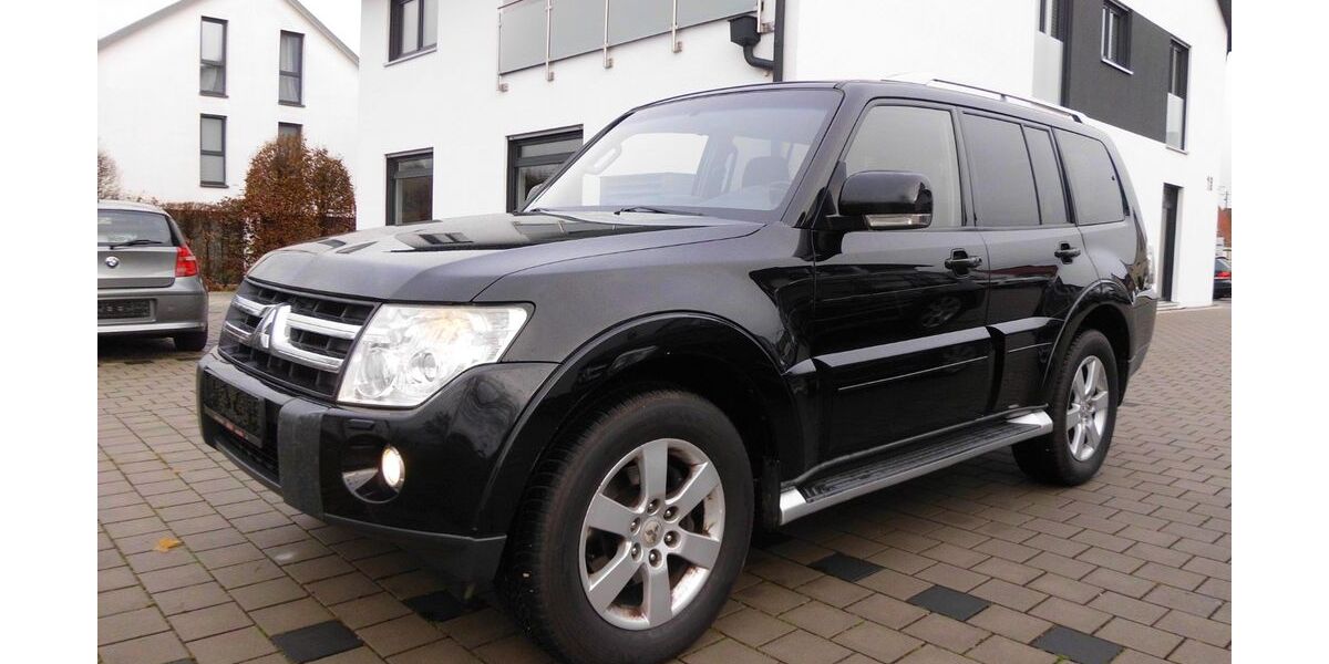 Mitsubishi Pajero 213.000 km 9.990 € Kirchheim unter Teck 73230