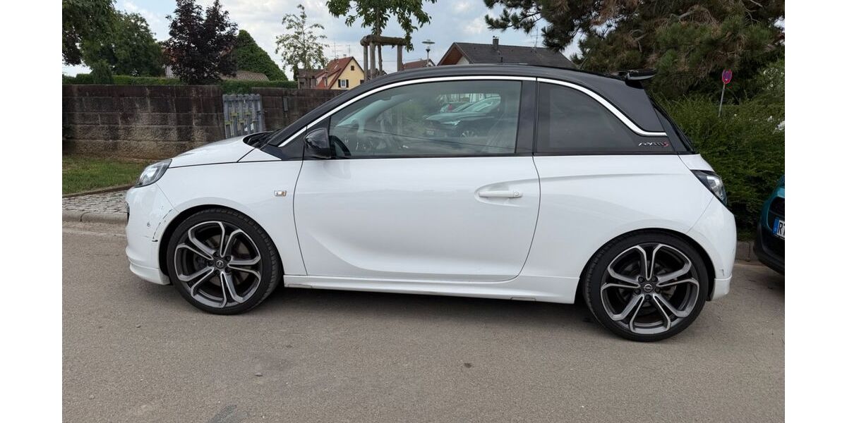 Opel Adam 126.333 km 8.590 &euro; Grötzingen 72631