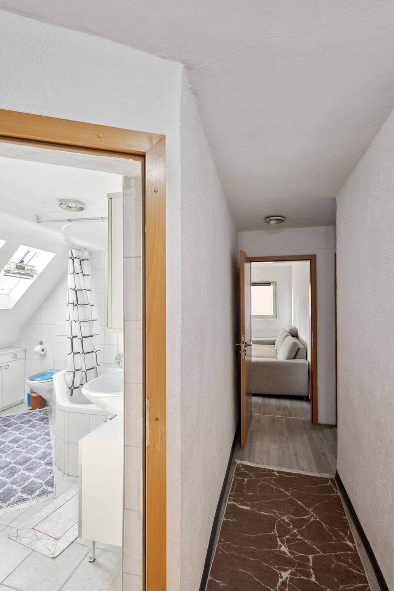 Faktor 15, Mehrfamilienhaus in Bad Cannstatt 9 zimmer