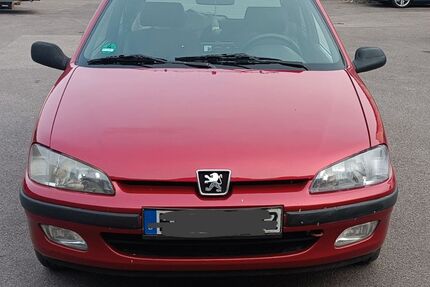 Peugeot 106 120.000 km 3.240 € Stuttgart 70567