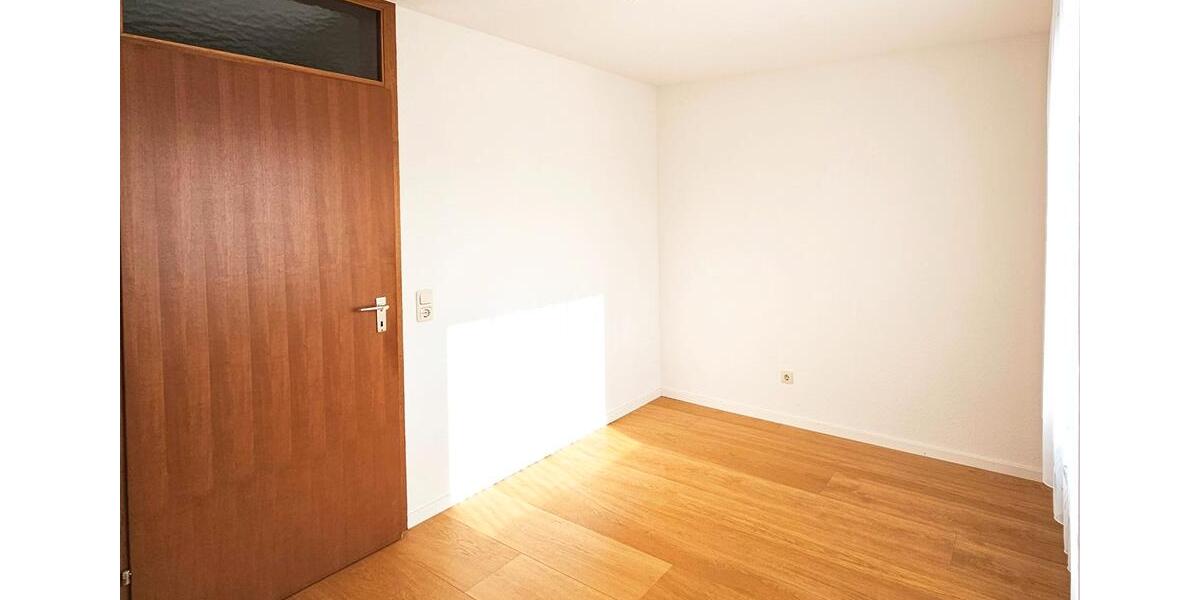 Doppelhaushälfte Eberdingen - 5.5 Zimmer, 140 m&sup2;, 1.600&euro; | Angebot:26644731