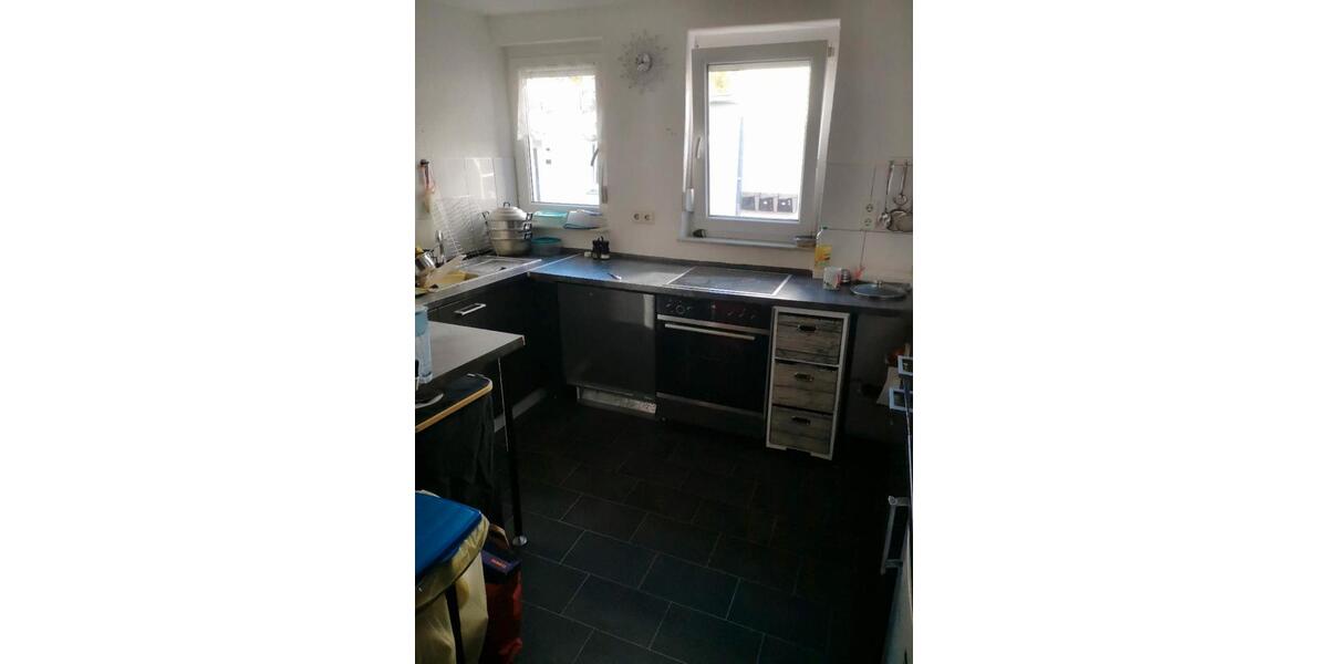 Etagenwohnung Stuttgart Zuffenhausen - 3.5 Zimmer, 90 m&sup2;, 1.050&euro; | Angebot:26136018