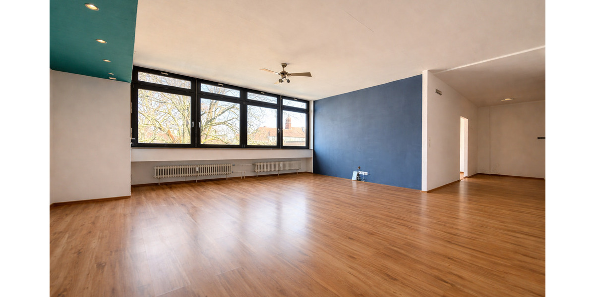 Etagenwohnung Sindelfingen Mitte - 2 Zimmer, 88 m&sup2;, 250.000&euro; | Angebot:26155431