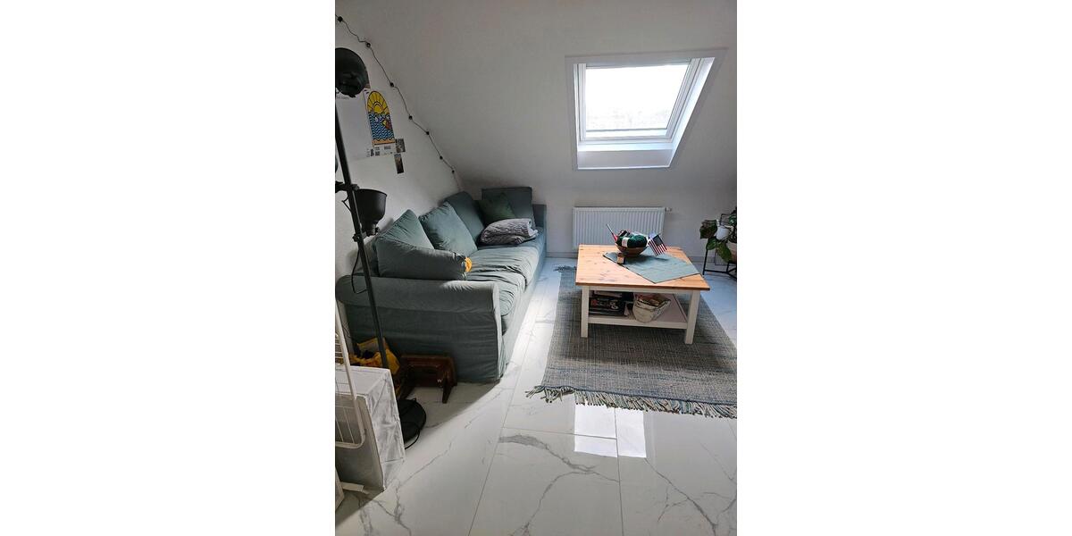 Dachgeschoßwohnung Ditzingen - 2 Zimmer, 42 m&sup2;, 220.000&euro; | Angebot:26399775