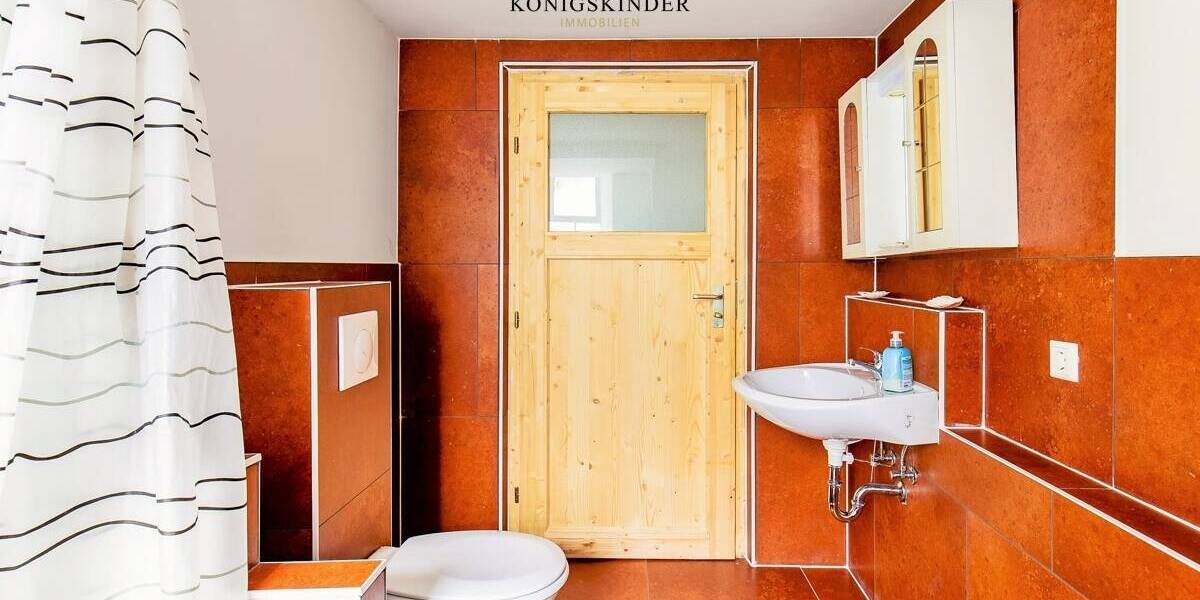Mehrfamilienhaus, Wohnhaus Ditzingen / Hirschlanden Hirschlanden - 8 Zimmer, 199 m&sup2;, 699.000&euro; | Angebot:26450316
