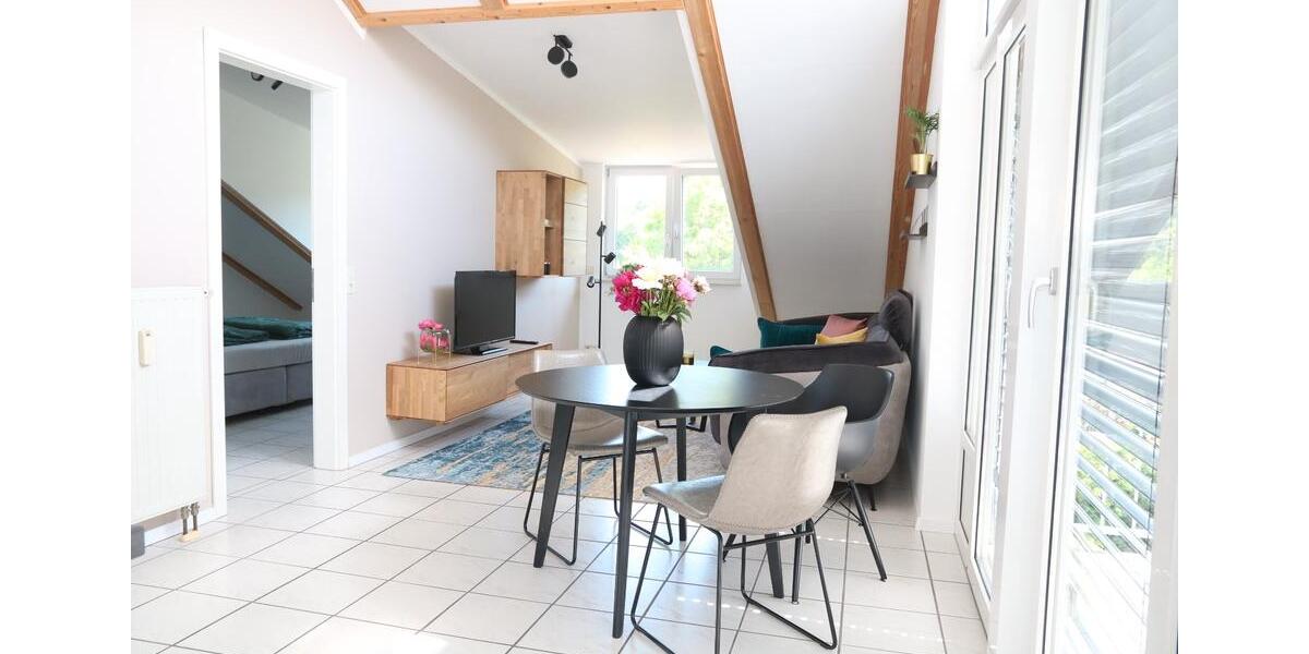 Dachgeschoßwohnung Steinheim an der Murr - 2 Zimmer, 57 m&sup2;, 890&euro; | Angebot:25979001