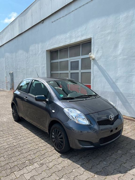 Yaris