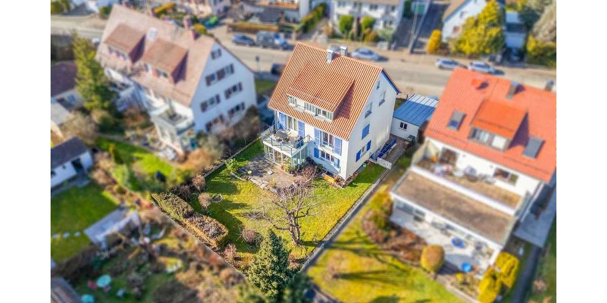 Einfamilienhaus Stuttgart Vaihingen - 9 Zimmer, 232 m&sup2;, 899.000&euro; | Angebot:26295434