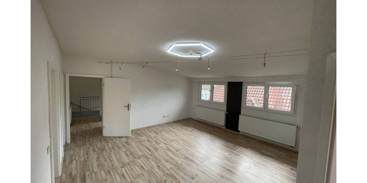 Etagenwohnung Waiblingen Beinstein - 4 Zimmer, 95 m&sup2;, 1.200&euro; | Angebot:26807653