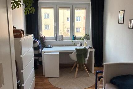 Helles, möbliertes WG- Zimmer in 2er WG nahe ÖPNV, PH unf FH 1 zimmer