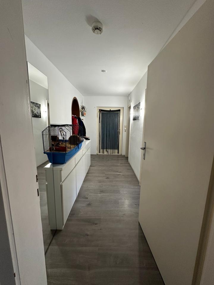 Helle 2-Zimmer-Wohnung mit Balkon und Stellplatz in Ludwigsburg zimmer