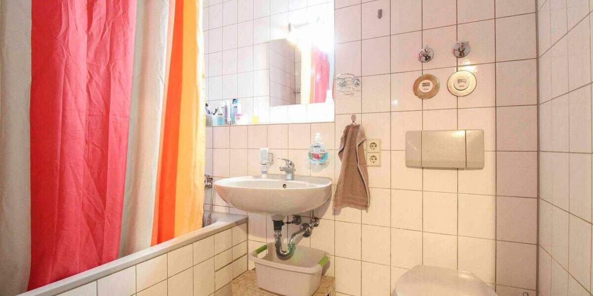 Gepflegte 2-Zimmer-Wohnung mit Terrasse, Gartenanteil und TG-Stellplatz in Kornwestheim 2 zimmer