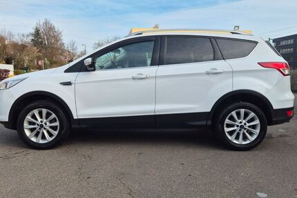 Ford Kuga 184.500 km 9.900 &euro; Altbach 73776