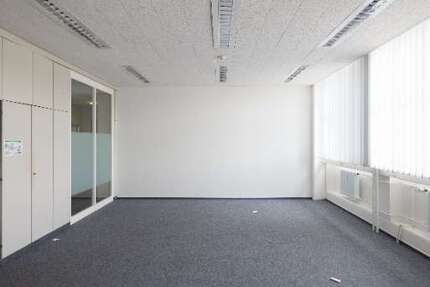 Büro in Stuttgart 5.632 € 768 m²
