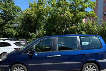 Peugeot 807