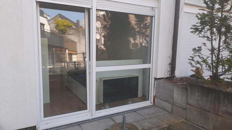 Erdgeschoßwohnung Stuttgart Feuerbach - 4 Zimmer, 90 m&sup2;, 1.700&euro; | Angebot:26409384