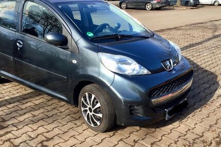 Peugeot 107 70.000 km 2.600 &euro; Fellbach 70734