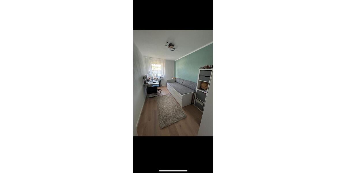 Dachgeschoßwohnung Böblingen Dagersheim - 4 Zimmer, 89 m&sup2;, 350.000&euro; | Angebot:26919967