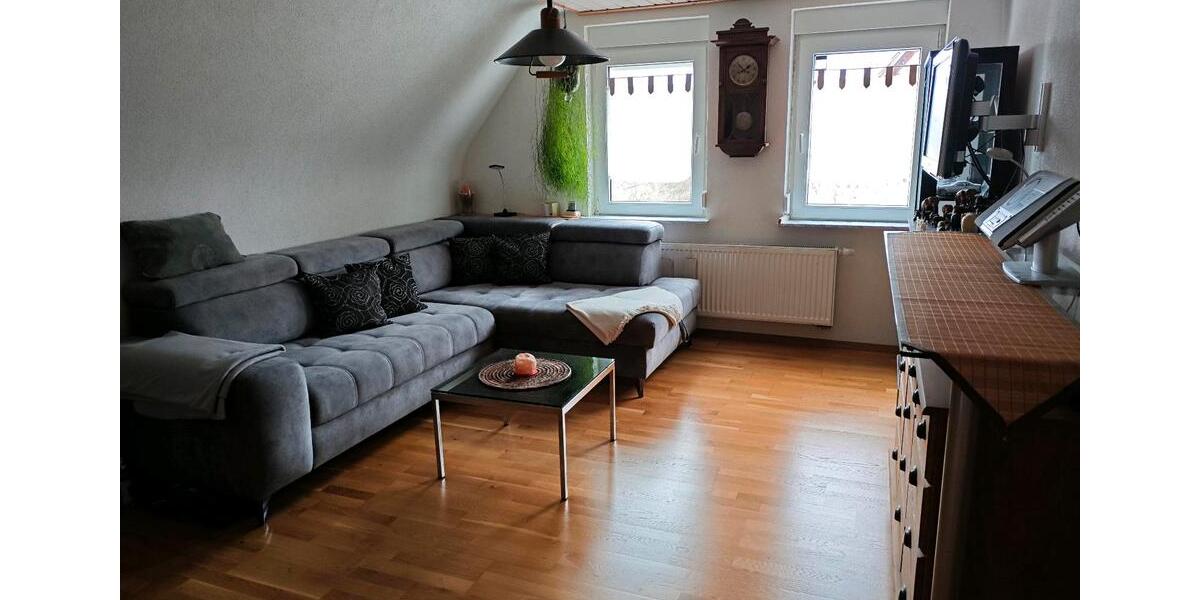 Dachgeschoßwohnung Ammerbuch - 3 Zimmer, 66 m&sup2;, 990&euro; | Angebot:25047377