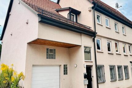 Wohnung Reutlingen Reutlingen (Kernstadt) - 6 Zimmer, 130 m&sup2;, 2.000&euro; | Angebot:25325076