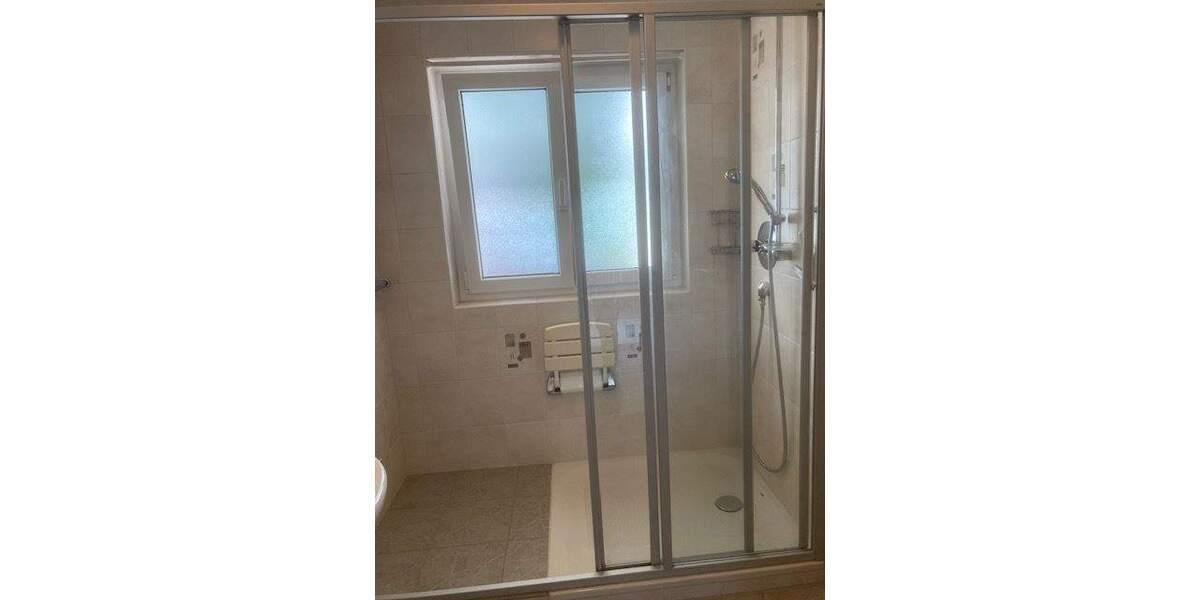 Zentrale doch ruhige Lage mit großem Balkon 2 zimmer