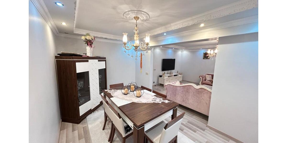 Provisionsfrei 4,5-Zimmer-ETW Wintergarten & Gartenanteil &Garage 4.5 zimmer