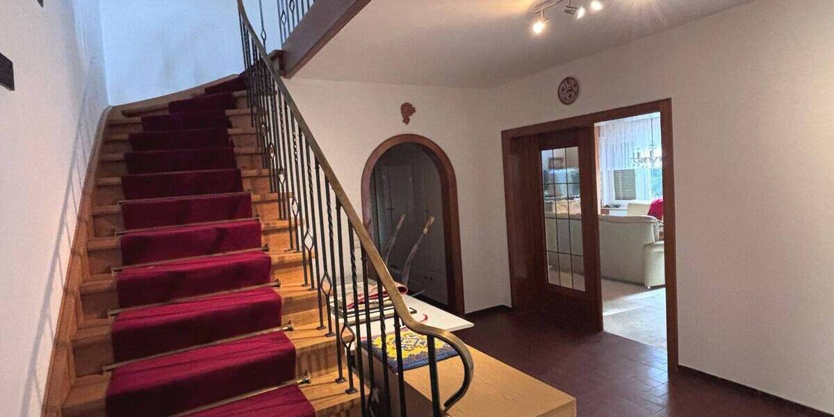 Einfamilienhaus Stuttgart Rohr - 8 Zimmer, 218 m&sup2;, 849.000&euro; | Angebot:26256998