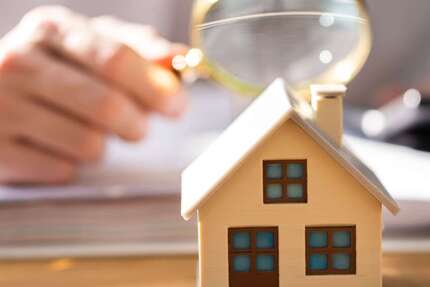 Haus zum Kaufen in Stuttgart 1.699.400 € 255 m² 10 zimmer