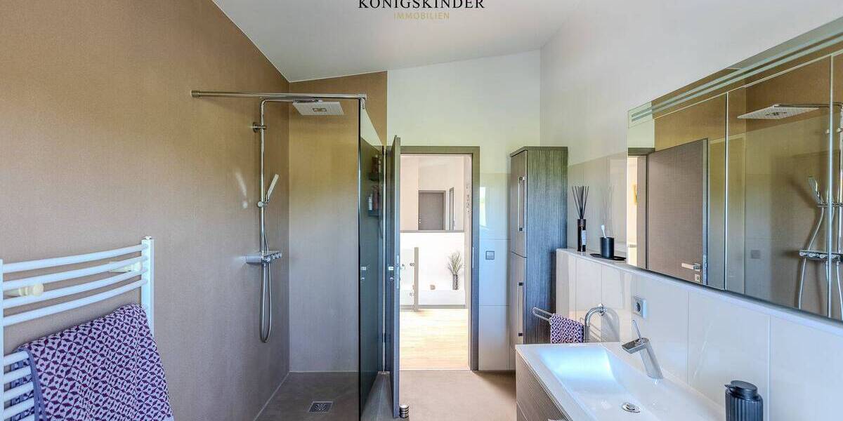 Mehrfamilienhaus, Wohnhaus Ammerbuch Entringen - 8 Zimmer, 380 m&sup2;, 2.800.000&euro; | Angebot:26730885