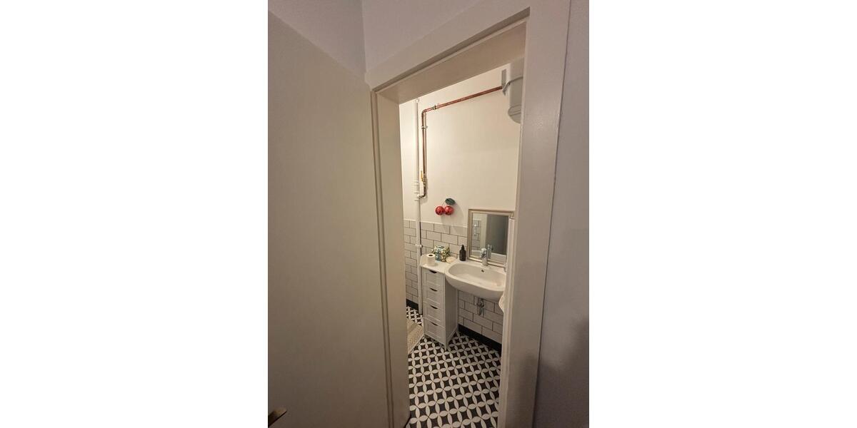 Erdgeschoßwohnung Stuttgart Stuttgart-West - 2 Zimmer, 50 m&sup2;, 1.060&euro; | Angebot:26247527