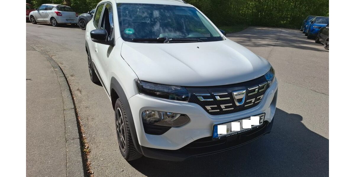 Dacia Spring 30.493 km 9.290 &euro; Stuttgart 70569
