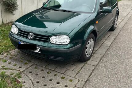 VW Golf 89.000 km 1.850 &euro; Freudental 74392