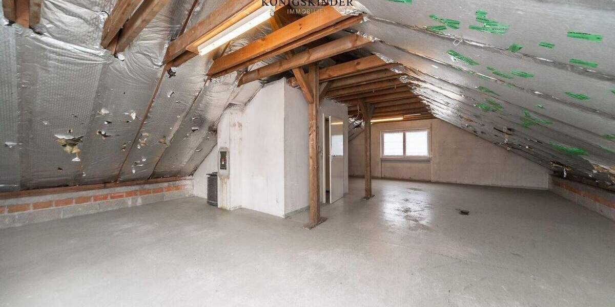 Mehrfamilienhaus, Wohnhaus Stuttgart Vaihingen Dürrlewang - 6 Zimmer, 149 m&sup2;, 650.000&euro; | Angebot:25680007