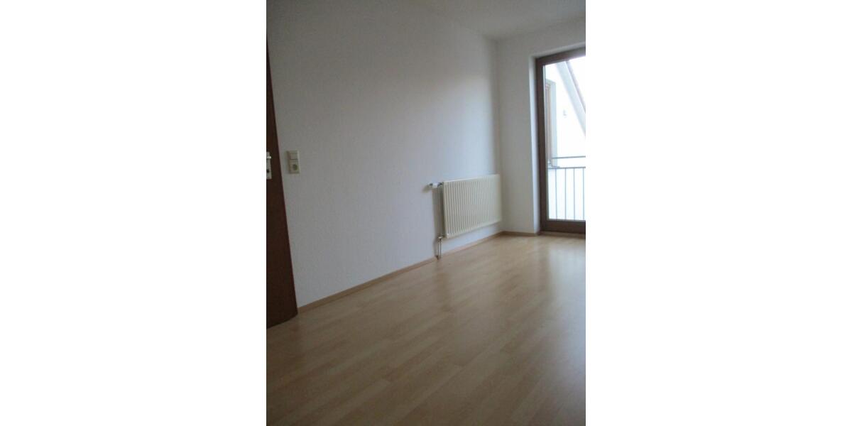 Reihenhaus Tübingen Lustnau - 6 Zimmer, 150 m&sup2;, 2.200&euro; | Angebot:25379085