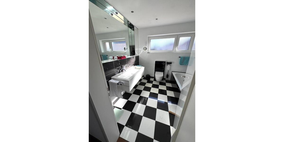 Einfamilienhaus Nürtingen - 7.5 Zimmer, 166 m&sup2;, 779.000&euro; | Angebot:26642818