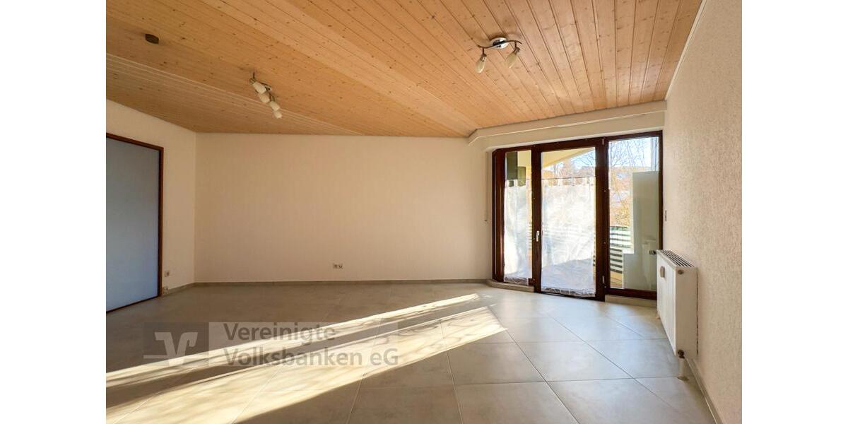 Etagenwohnung Böblingen Dagersheim - 3 Zimmer, 80 m&sup2;, 1.150&euro; | Angebot:25053760