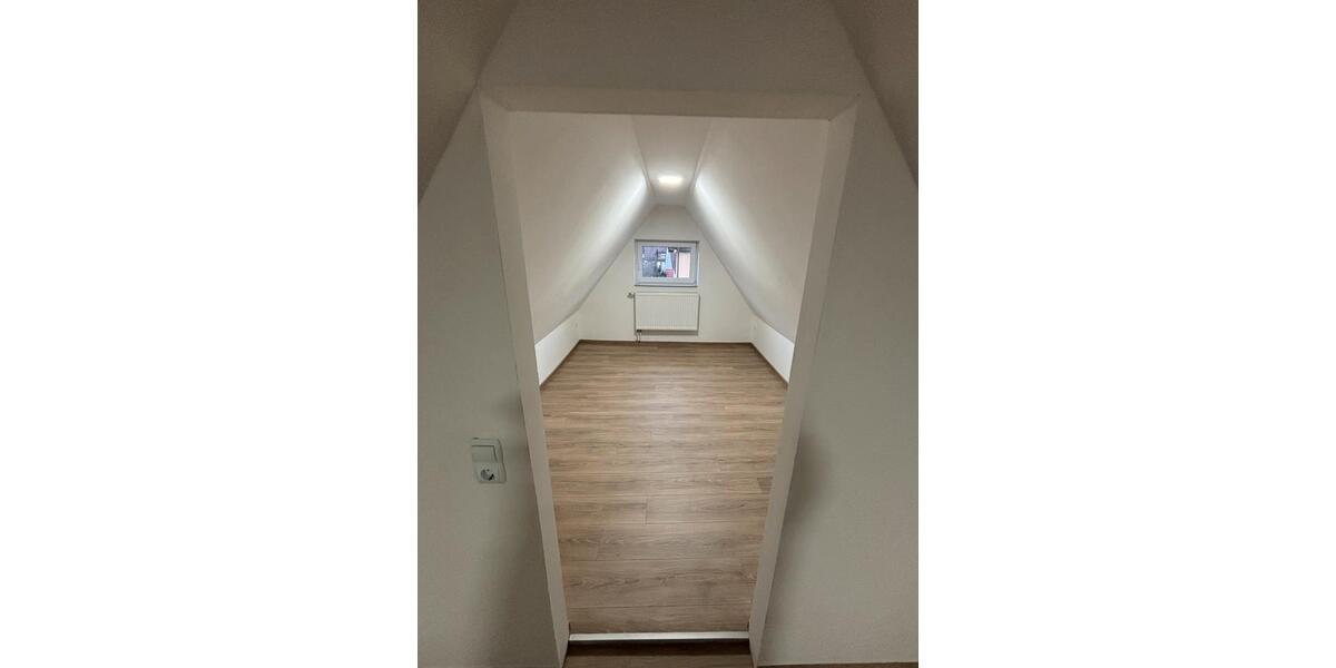 Maisonettenwohnung Oberboihingen - 4 Zimmer, 20 m&sup2;, 950&euro; | Angebot:25106607