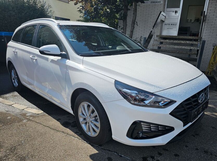 Hyundai i30 21.796 km 16.950 € Leonberg 71229