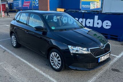 Skoda Fabia 91.000 km 8.900 &euro; Sindelfingen 71063