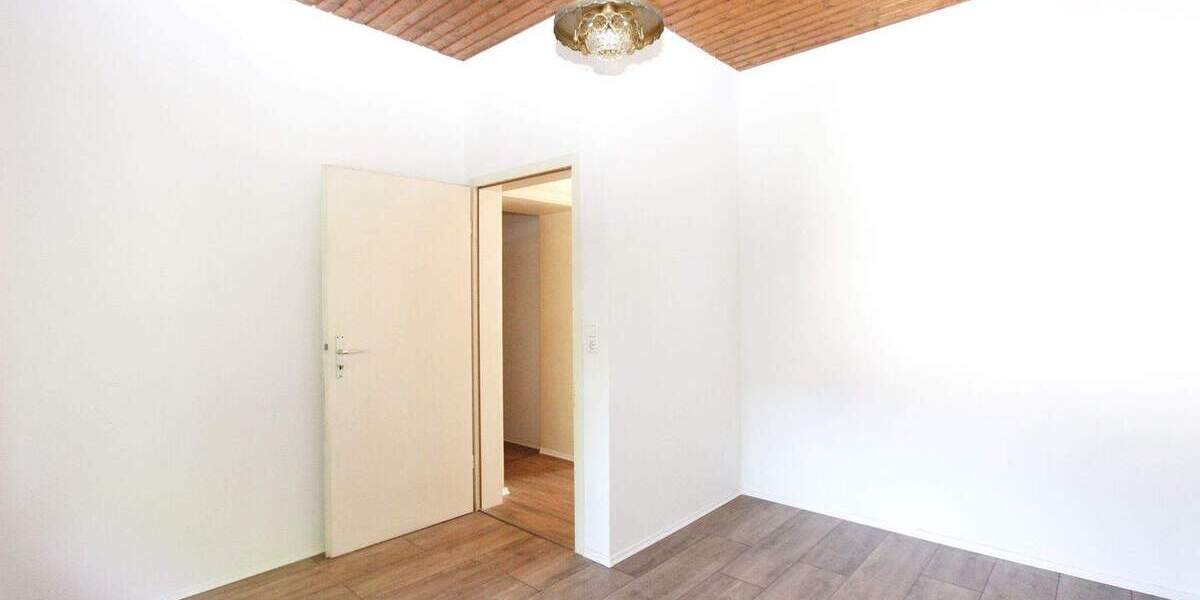 Etagenwohnung Stuttgart Mitte - 4 Zimmer, 144 m&sup2;, 550.000&euro; | Angebot:25155701