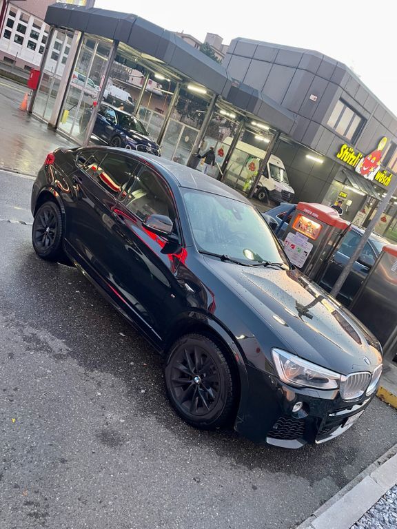 BMW X4 180.000 km 17.500 € Stuttgart 70178