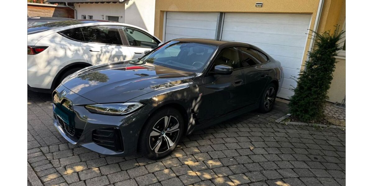 BMW i4 94.000 km 35.490 &euro; Holzmaden 73271