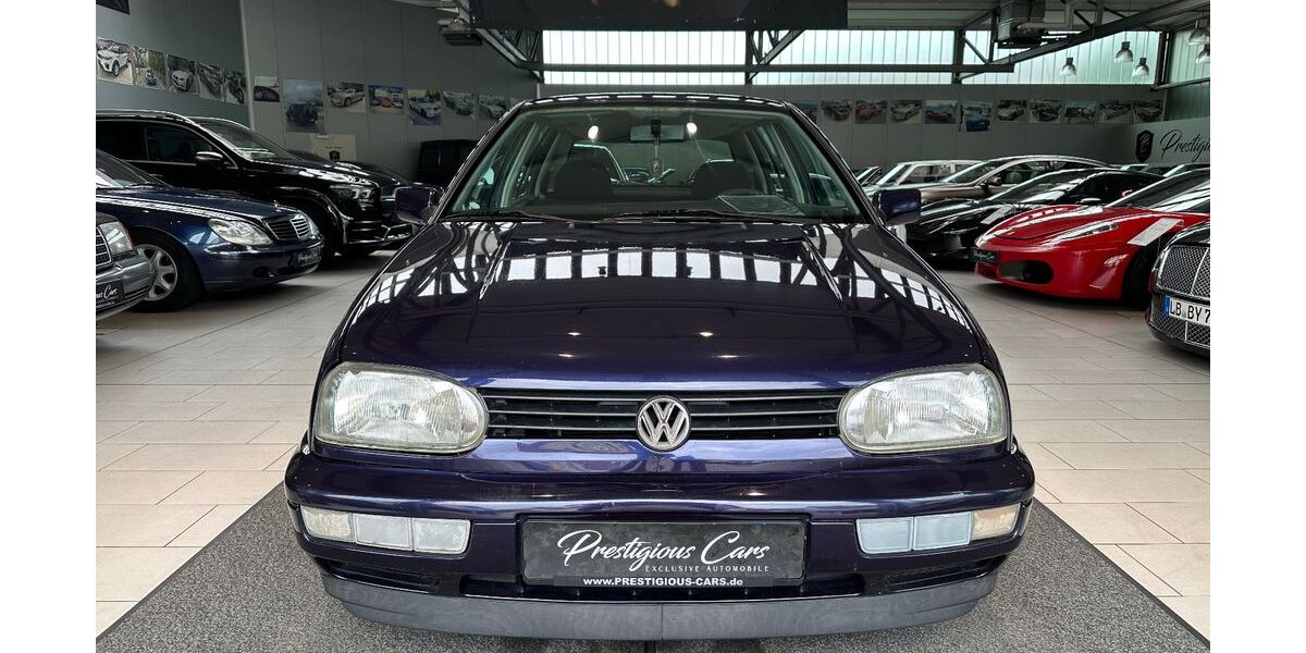 VW Golf 172.000 km 2.149 &euro; Ludwigsburg 71638