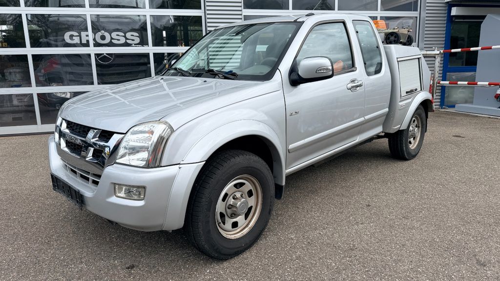 Isuzu PICK UP 175.757 km 27.370 &euro; Köngen 73257