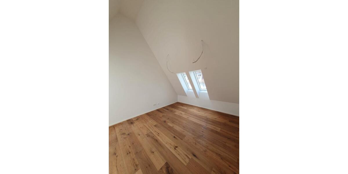 Maisonettenwohnung Stuttgart Feuerbach - 4 Zimmer, 140 m&sup2;, 1.899&euro; | Angebot:26104288