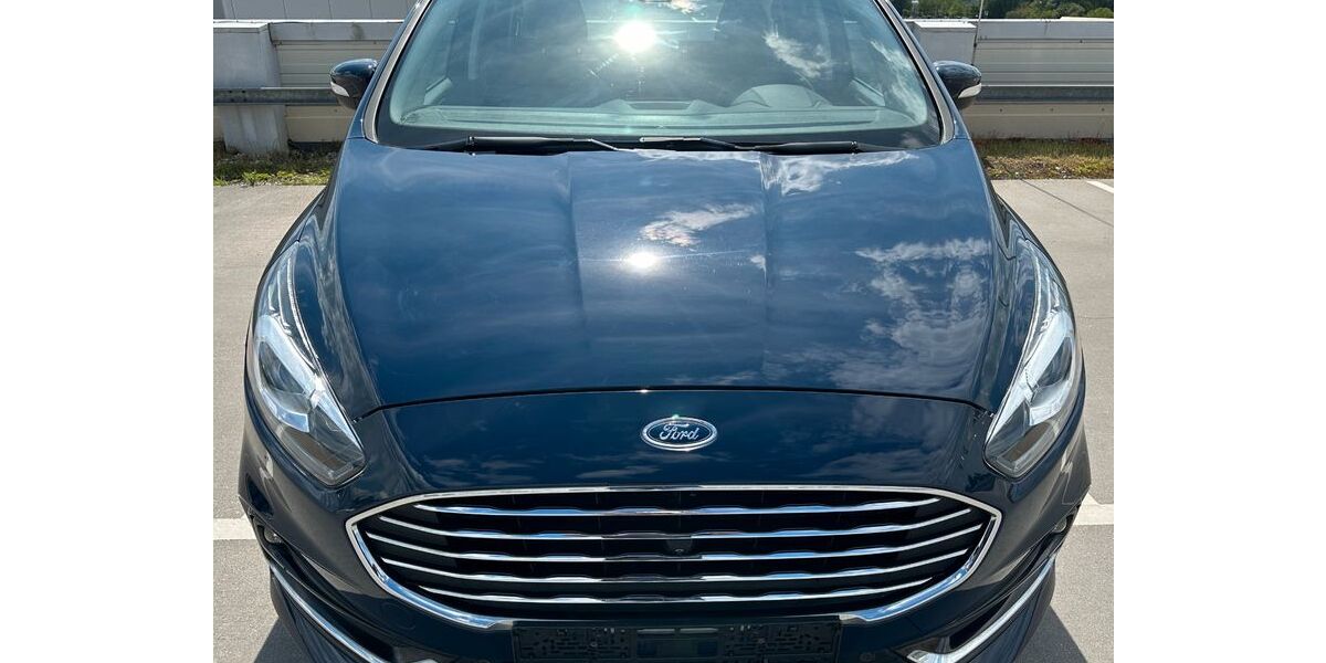 Ford S-Max 17.314 km 22.700 &euro; Sindelfingen 71065