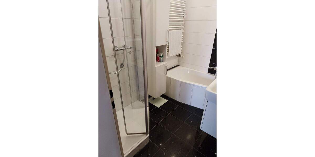 Etagenwohnung Stuttgart Hofen - 2 Zimmer, 61 m&sup2;, 235.000&euro; | Angebot:24657186