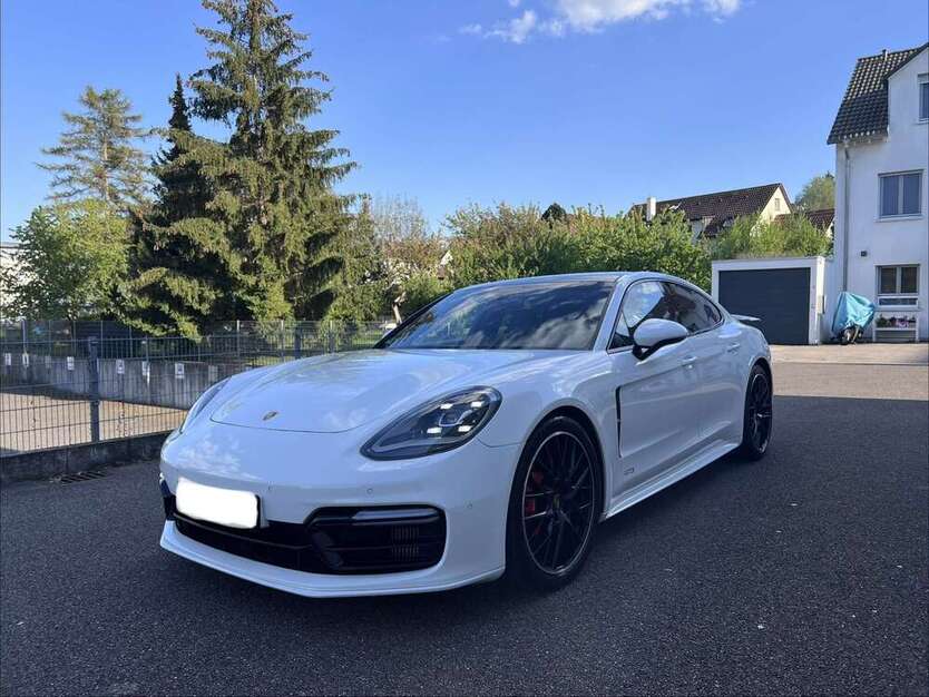 Porsche Panamera 119.000 km 67.000 € Stuttgart 70327