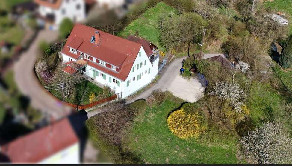 Haus zum Kaufen in Esslingen am Neckar 1.250.000 € 275.3 m²